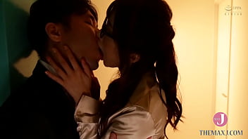 Intense Sexual Intercourse Hibiki Otsuki's Real Nakadashi Sex - Intro free video