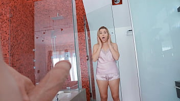 Making All The Moves I Saw In Porn With My Stepdad - Dadlust free video