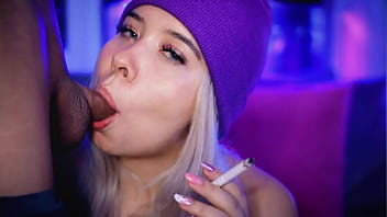 Colombian Blonde Gives Her Boyfriend A Blowjob While Smoking For The Fans free video