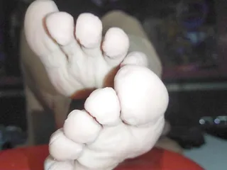 Pleasing My Biggest Fan Here On Xhamster That Want To See Me Playing With My Soles For His Foot Fetish free video